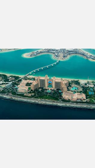 christoph-schulz-222340-unsplash