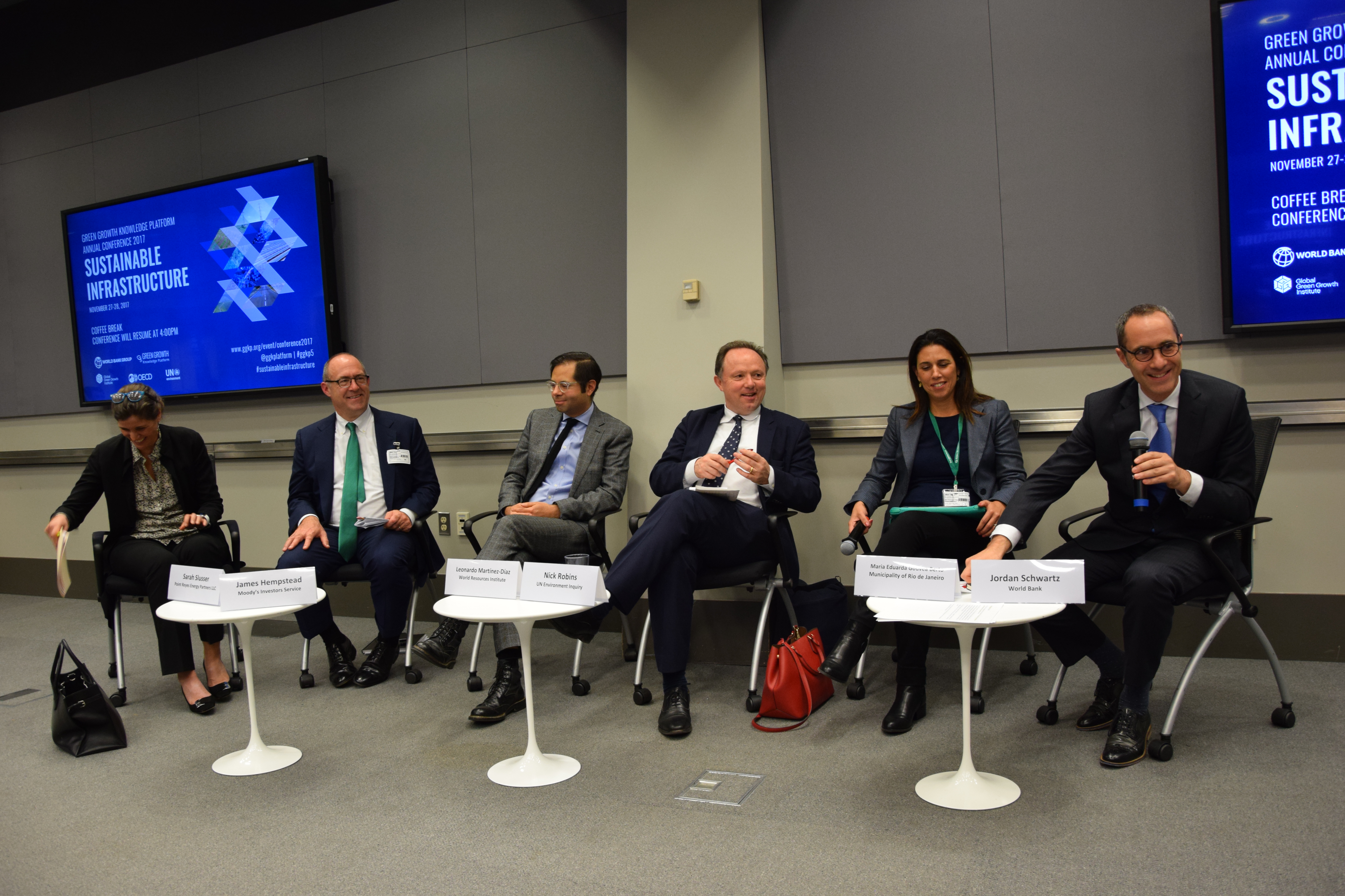 Plenary - Sustainable Finance & Viable Investments
